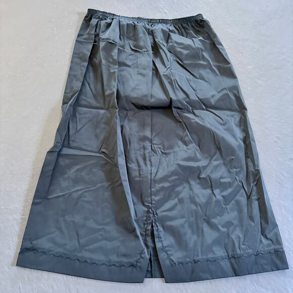 Vintage Val Mode Black Embroidered Half Slip Skirt Medium - Picture 4 of 7